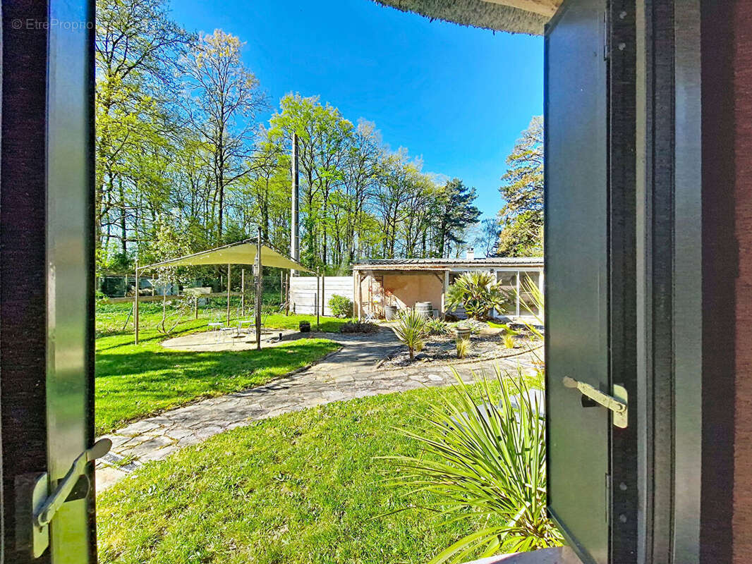 Maison à DOUE-LA-FONTAINE