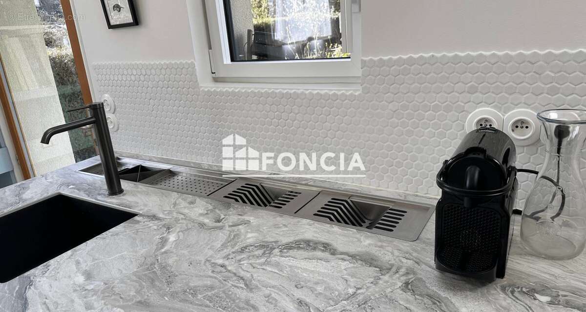 Maison à SAINT-JORIOZ