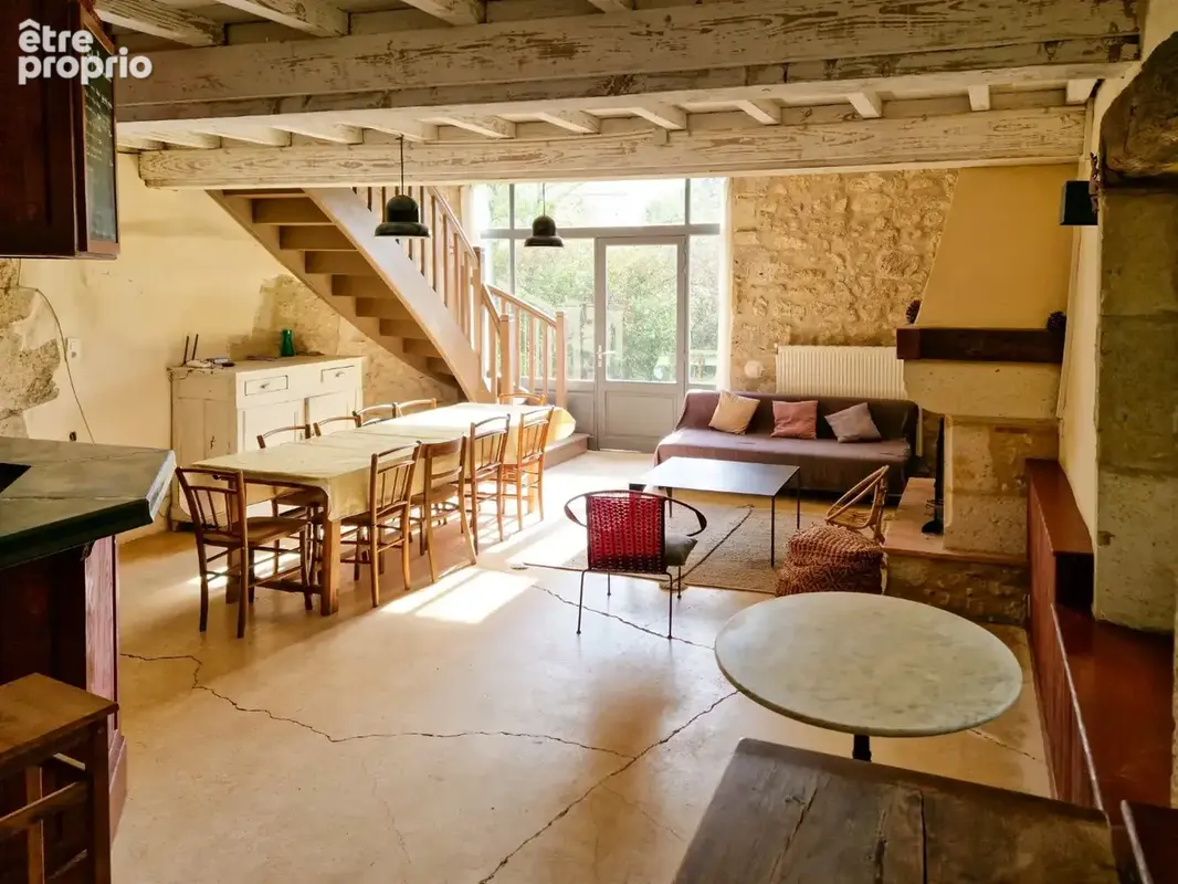 Belle maison de caractere en pierres avec 3,5ha et lac - photo 23
