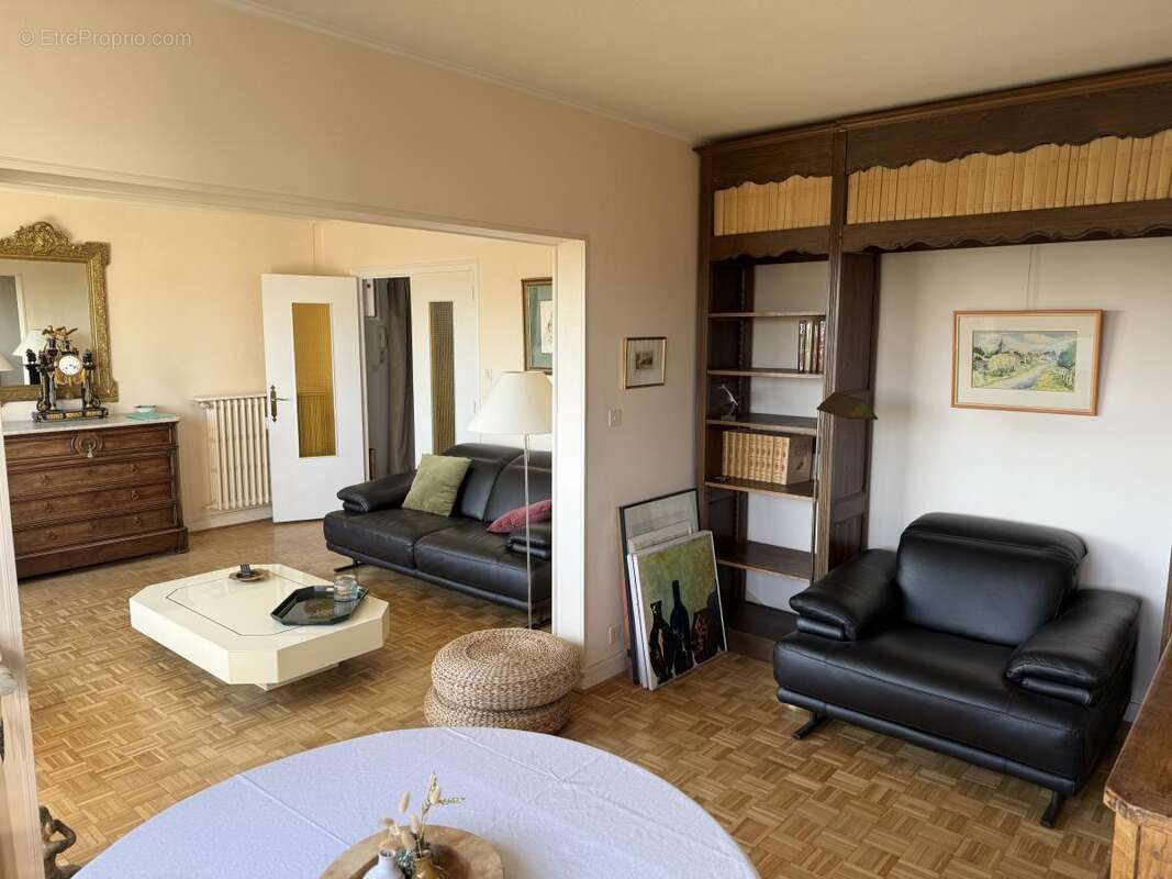 Appartement 88 m² à Cholet  - photo 4