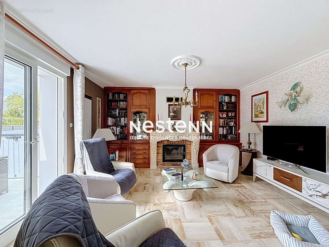 CHAMBRAY LES TOURS - Maison de plain-pied - 3 chambres, garage et jardin 550 m² - photo 3