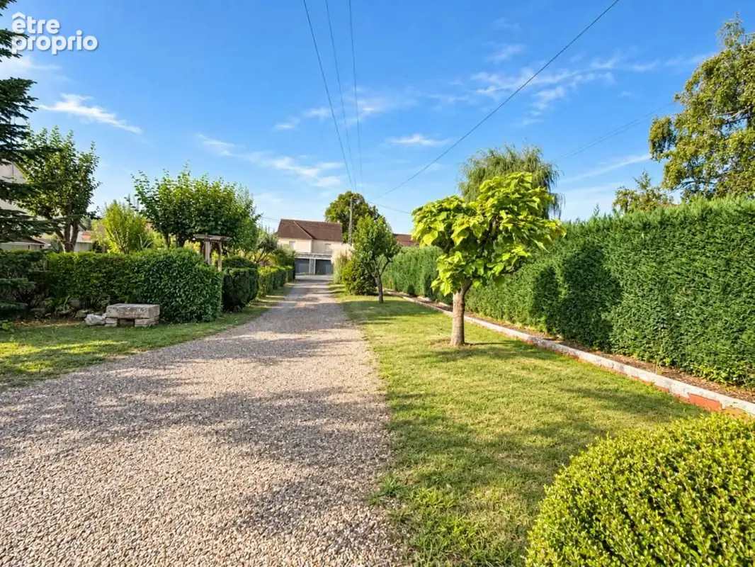 Photo Terrain à Presles au prix de 123 000€