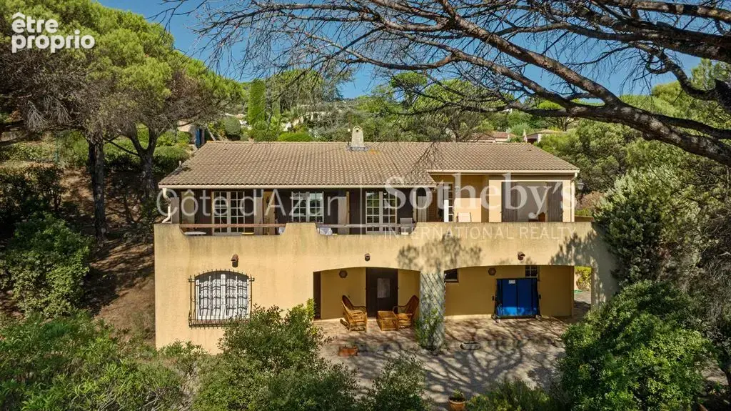 Sainte Maxime La Nartelle, propriété proche de la plage avec potentiel de construction - photo 14