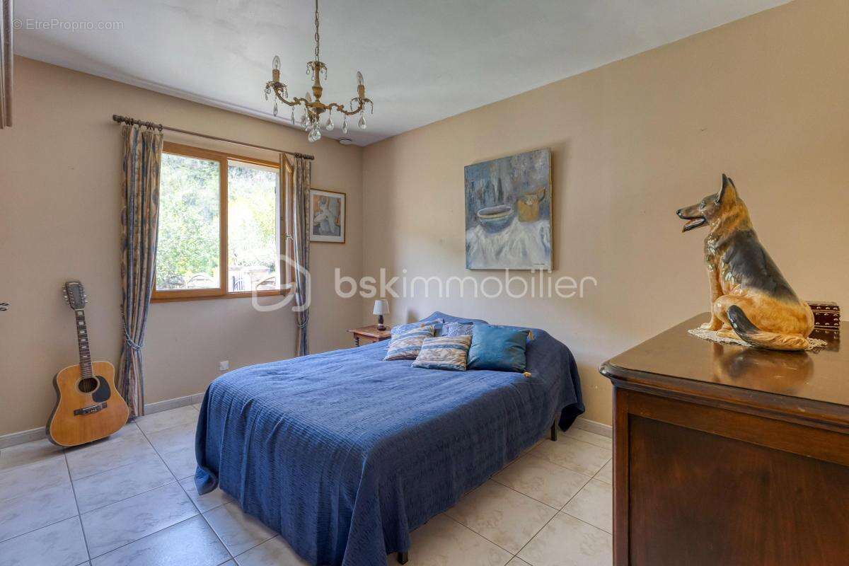 Prunieres 38350 - villa individuelle de plain pied de 124m² - 3 chambres, combles à aménager. vue exceptionnelle, cadre naturel  - photo 9