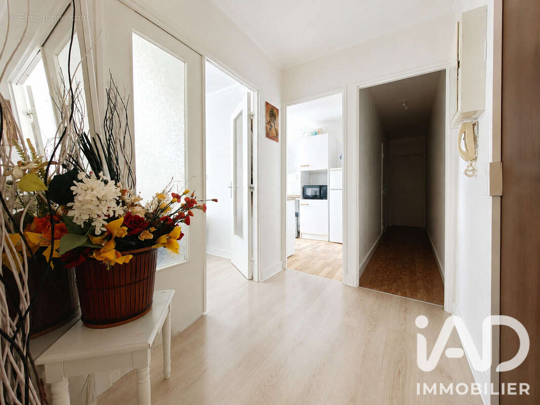 Appartement 72 m² à Noisy-Le-Grand  - photo 3