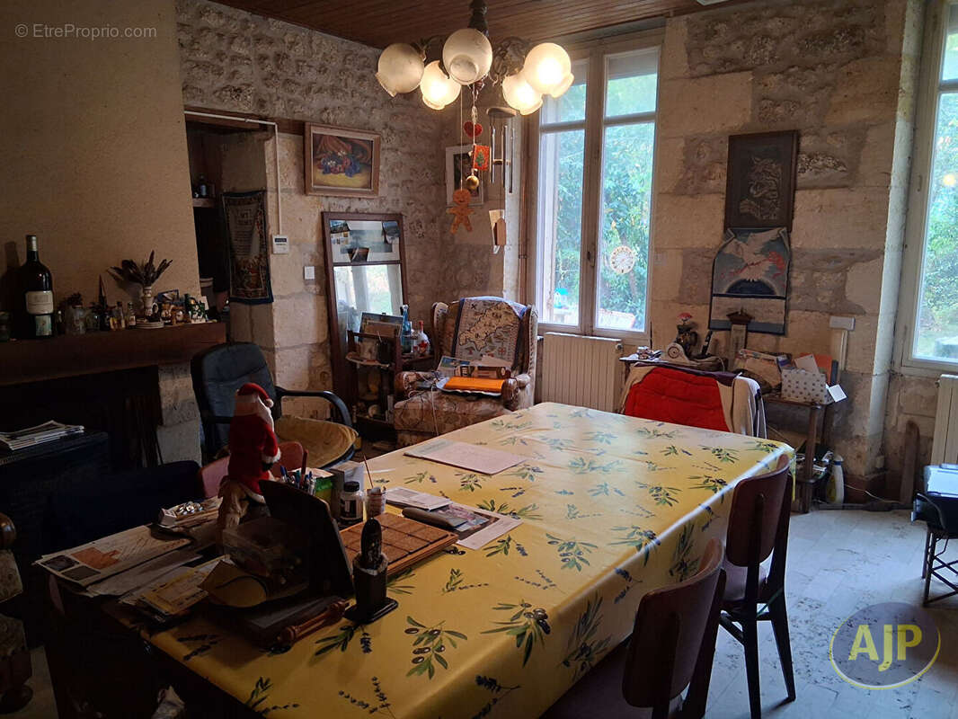 Maison à SAINT-SAUVEUR