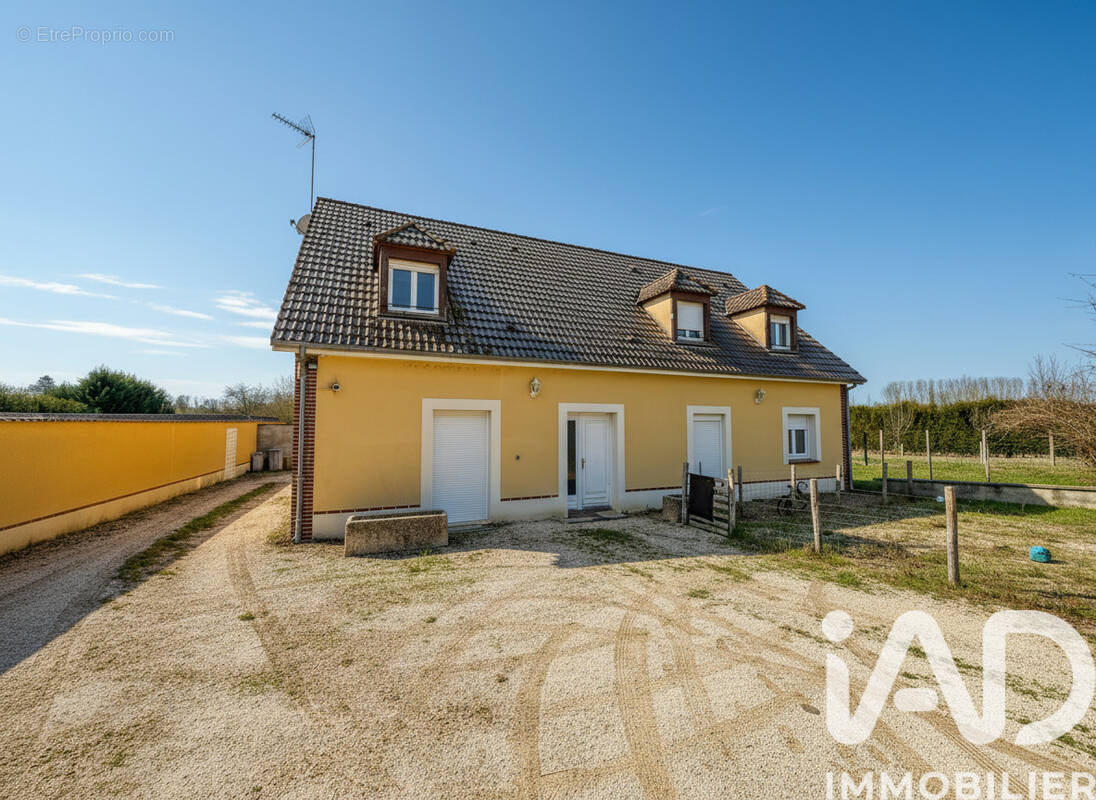Photo 1 - Maison à CHAMPLAY