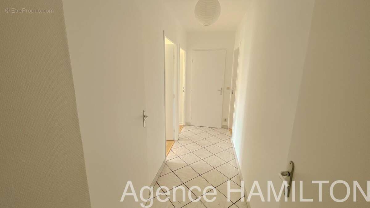 Appartement à VILLENEUVE-LA-GARENNE