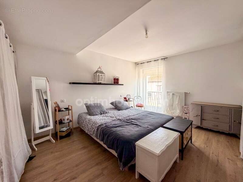 Maison rénovée à vendre 4 chambres, jardin, piscine et dépendance à BRAS SUR MEUSE - photo 9