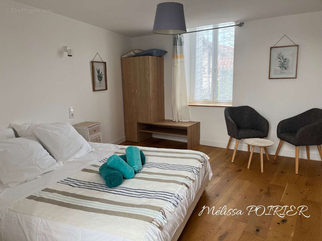 Maison à MORTAGNE-SUR-SEVRE