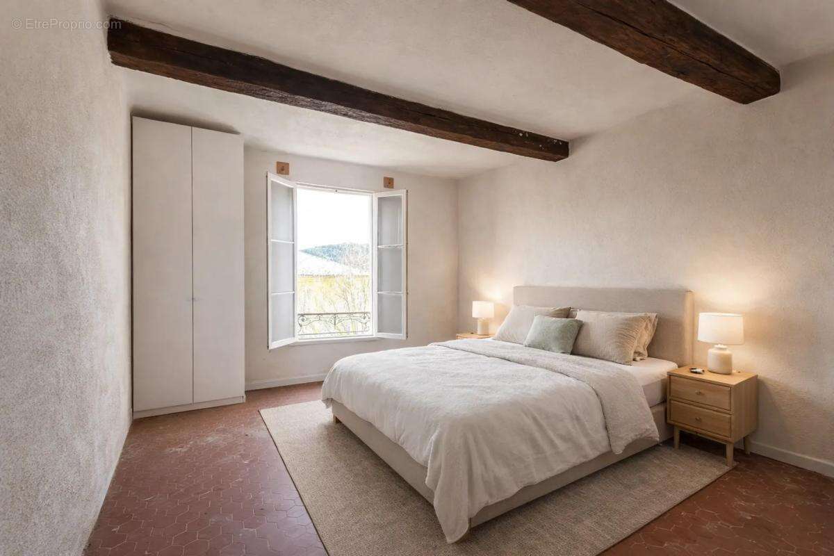 Appartement à MOUSTIERS-SAINTE-MARIE