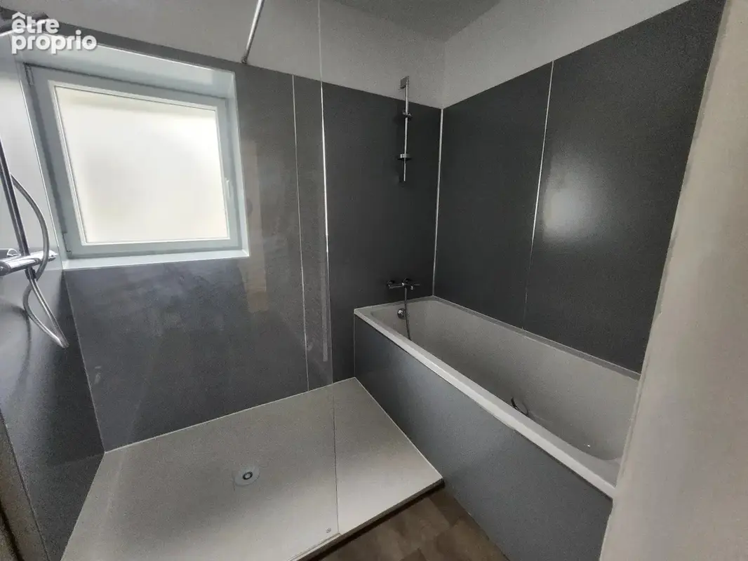 Appartement t4 st junien rdc - photo 3