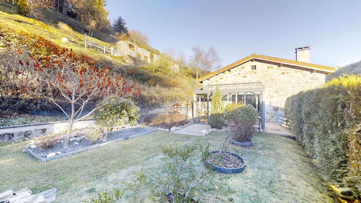 Maison à RIOTORD