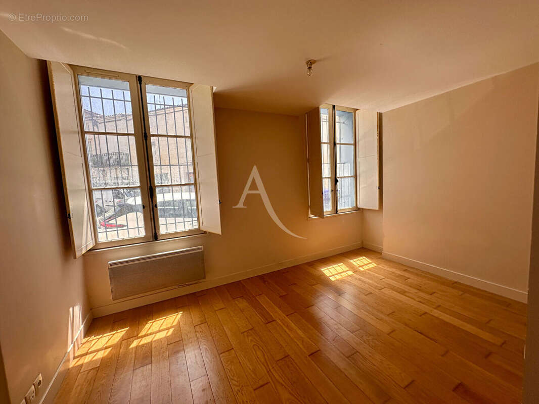 Appartement Saintes 3 pièce(s) 79 m2 - photo 11