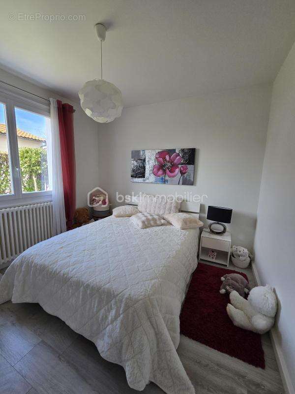 Maison à BESSINES