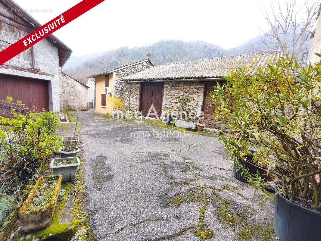 Maison de village au cœur des Pyrénées 4 chambres 2 salles d'eau - photo 11