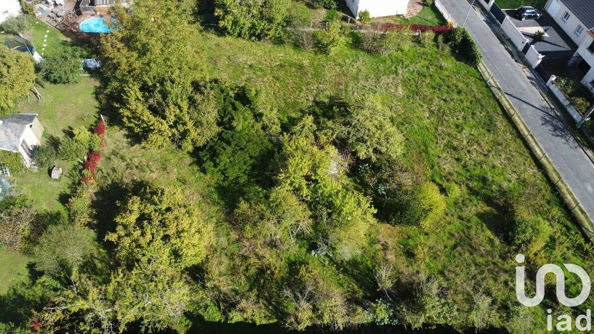 Photo 1 - Terrain à YZEURE