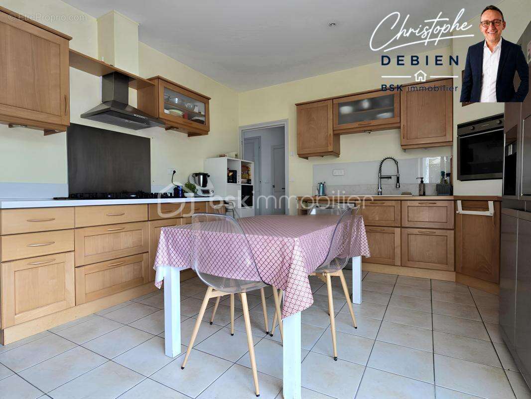 Maison familiale de plain-pied avec sous-sol aménagé, 4 chambres et grand jardin au calme – chavagnes-en-paillers - photo 5