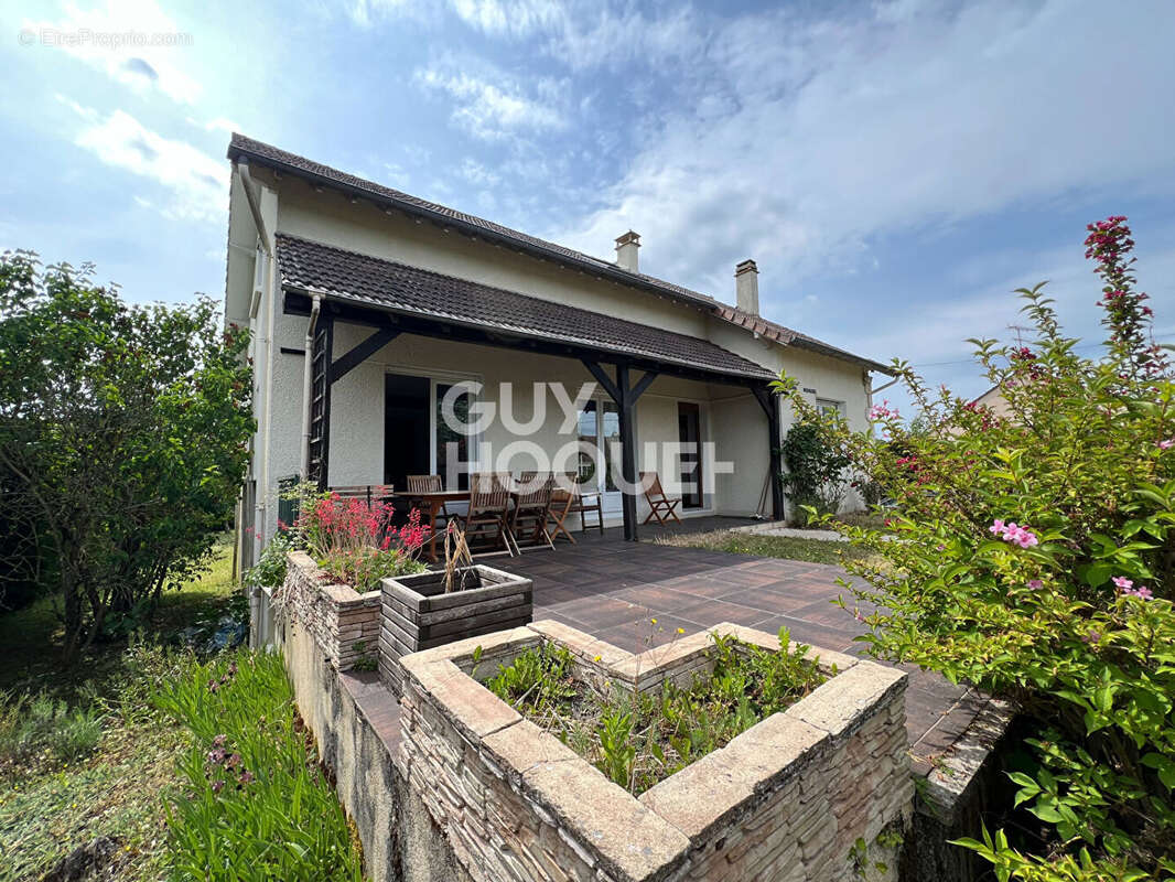 Maison à MILLY-LA-FORET