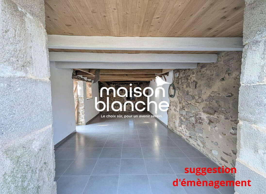 Maison à NESMY