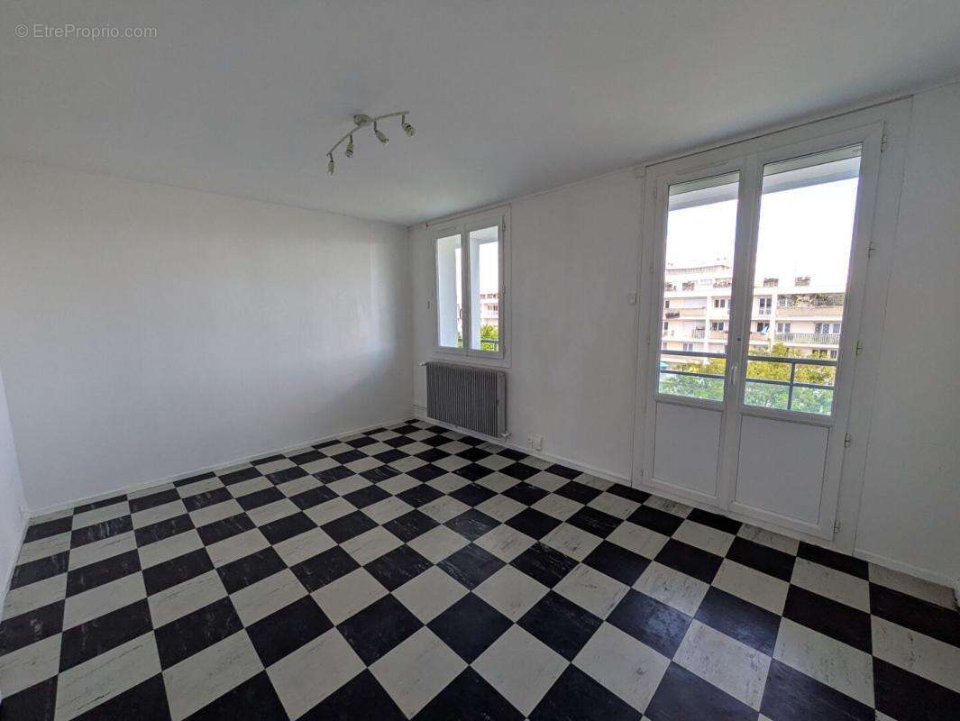 Appartement à ROANNE