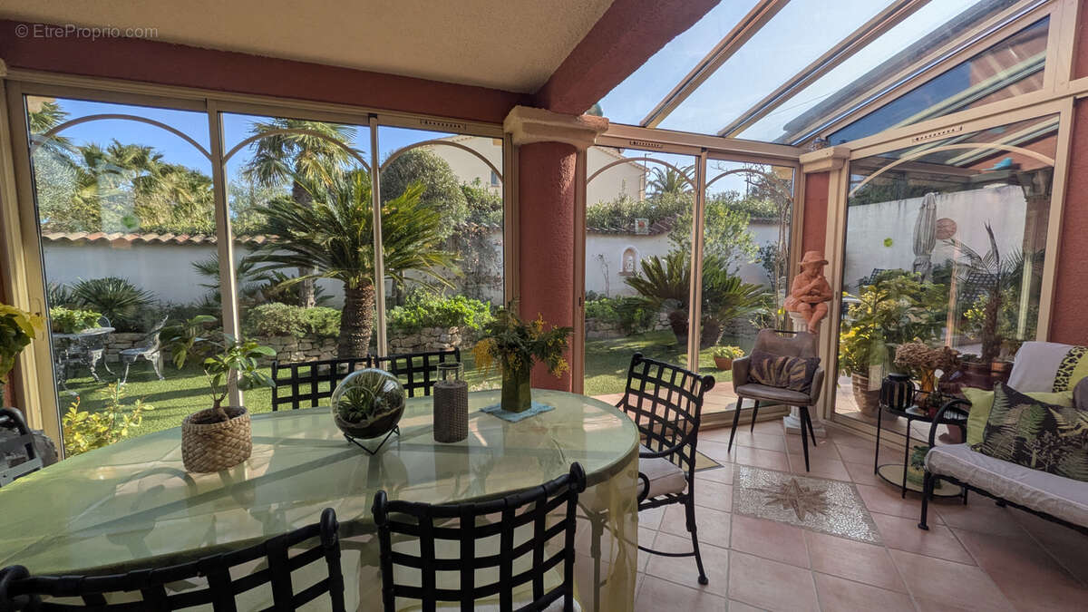 Maison à FREJUS
