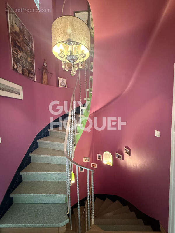 Maison - 6 pièces avec piscine , A vendre à Perpignan (66000) , Quartier Las Cobas - photo 7