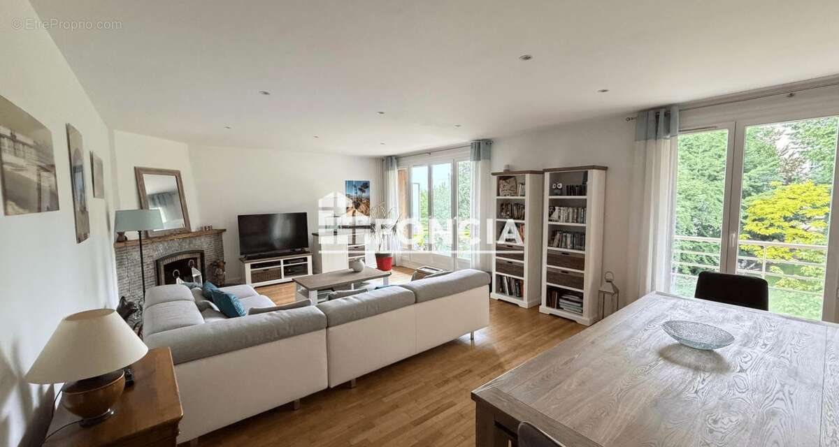 Appartement à BOUGIVAL