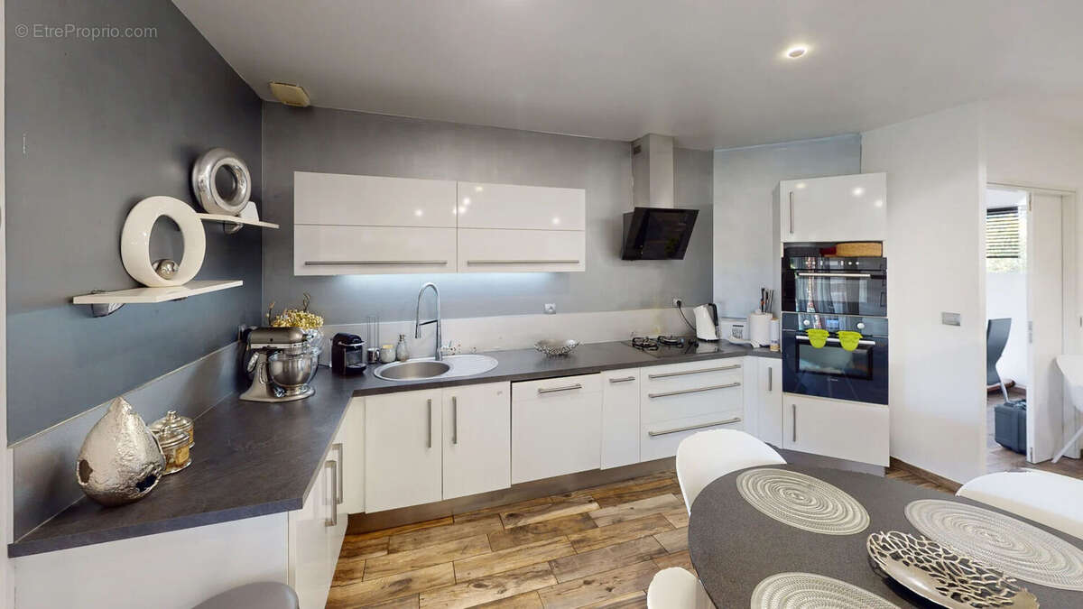 À vendre - Villa contemporaine 155 m² - Quartier Montboucons, Besançon - photo 5