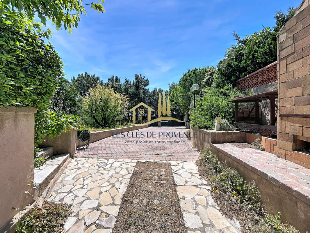 Maison à SAUSSET-LES-PINS