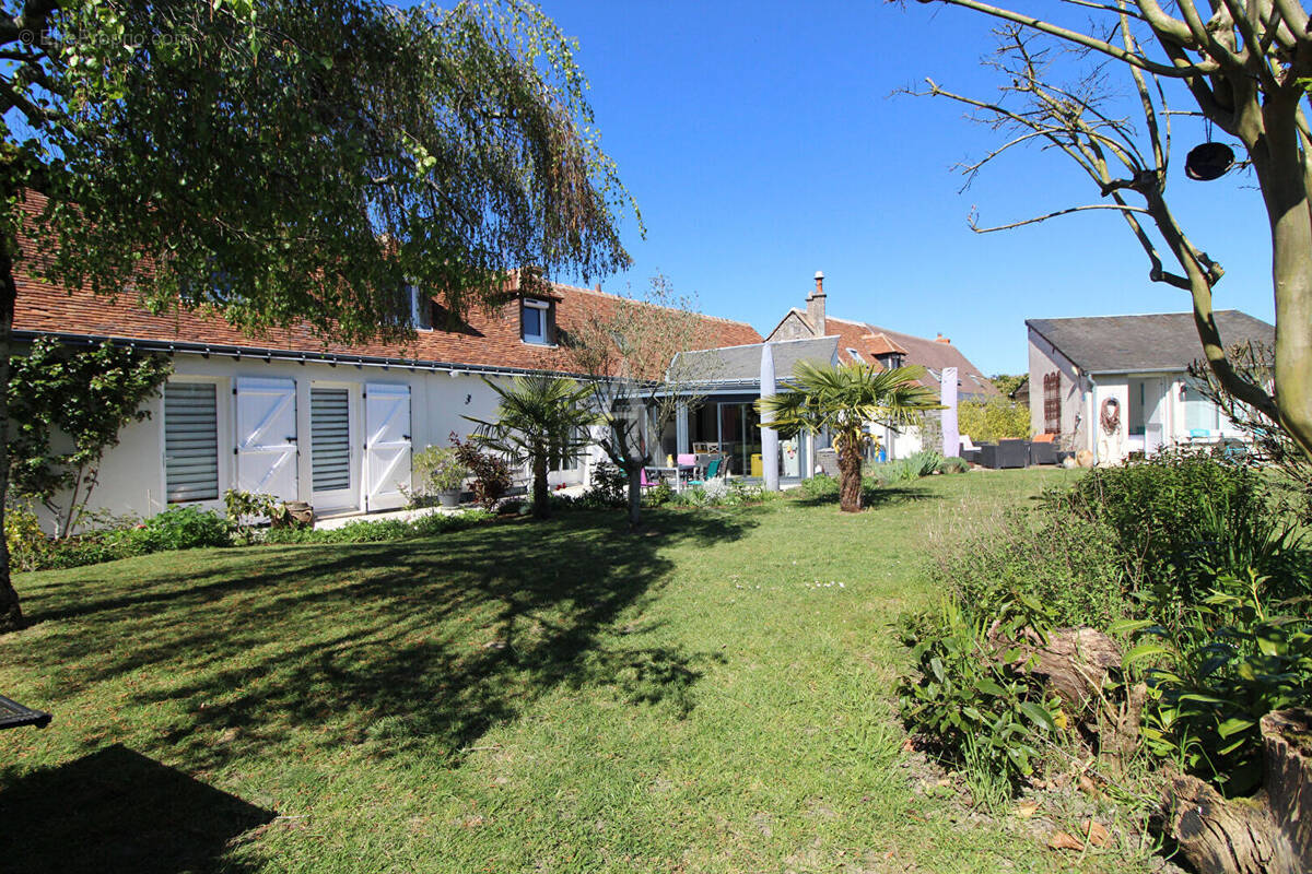 Maison à BLERE