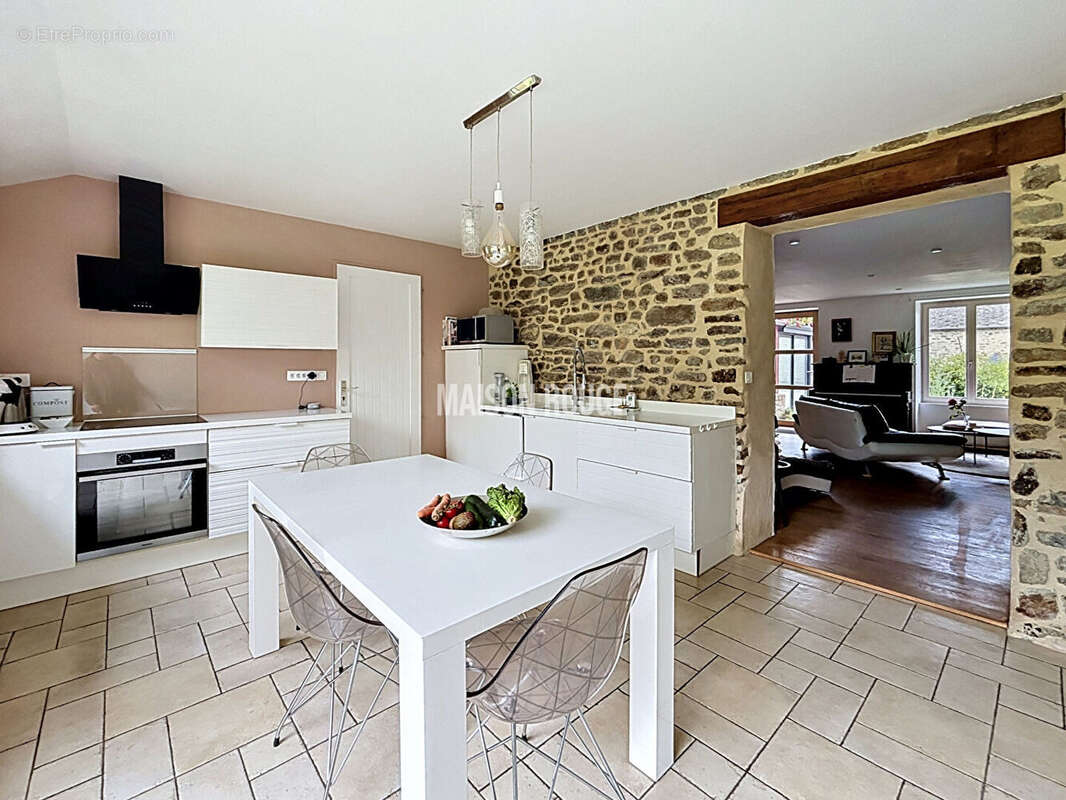 Maison à PLOUER-SUR-RANCE
