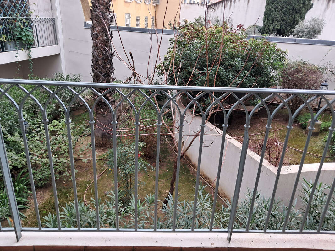 Appartement à HYERES