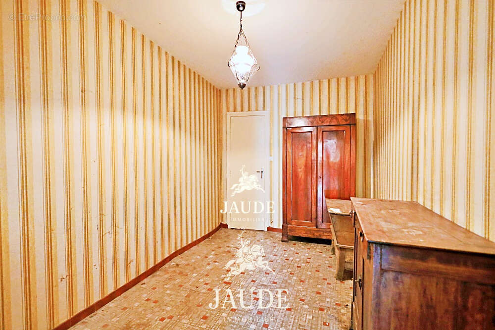 Maison à BOUDES