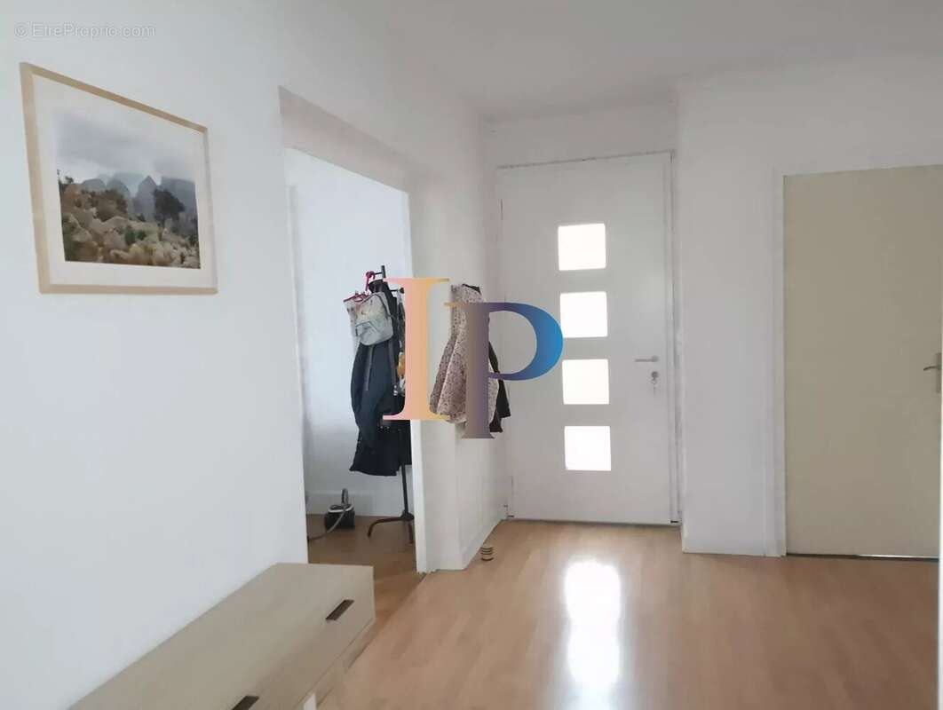 Maison à LA CLAYETTE