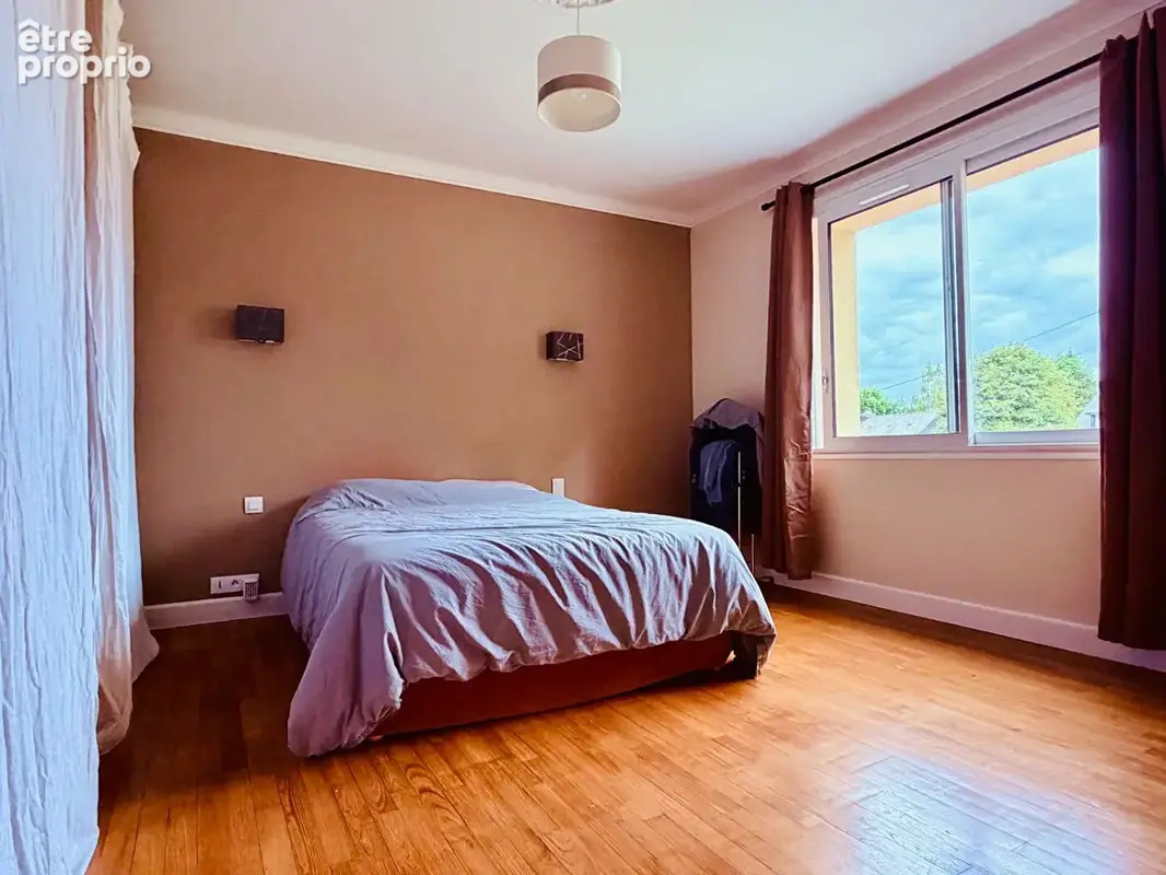 Maison spacieuse et rénovée en centre ville avec 6 chambres - photo 6