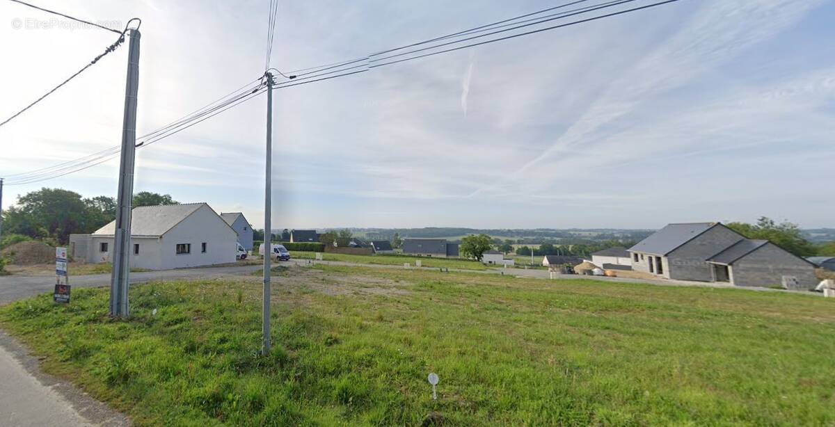 Terrain à SAINT-SEGLIN