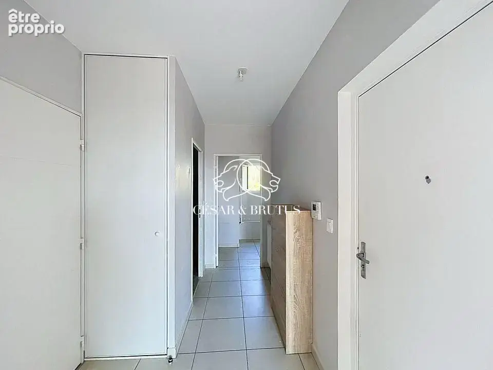 Appartement 80 m² à Lyon-8e  - photo 7