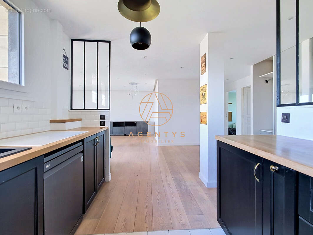 Appartement à SAINT-MAUR-DES-FOSSES