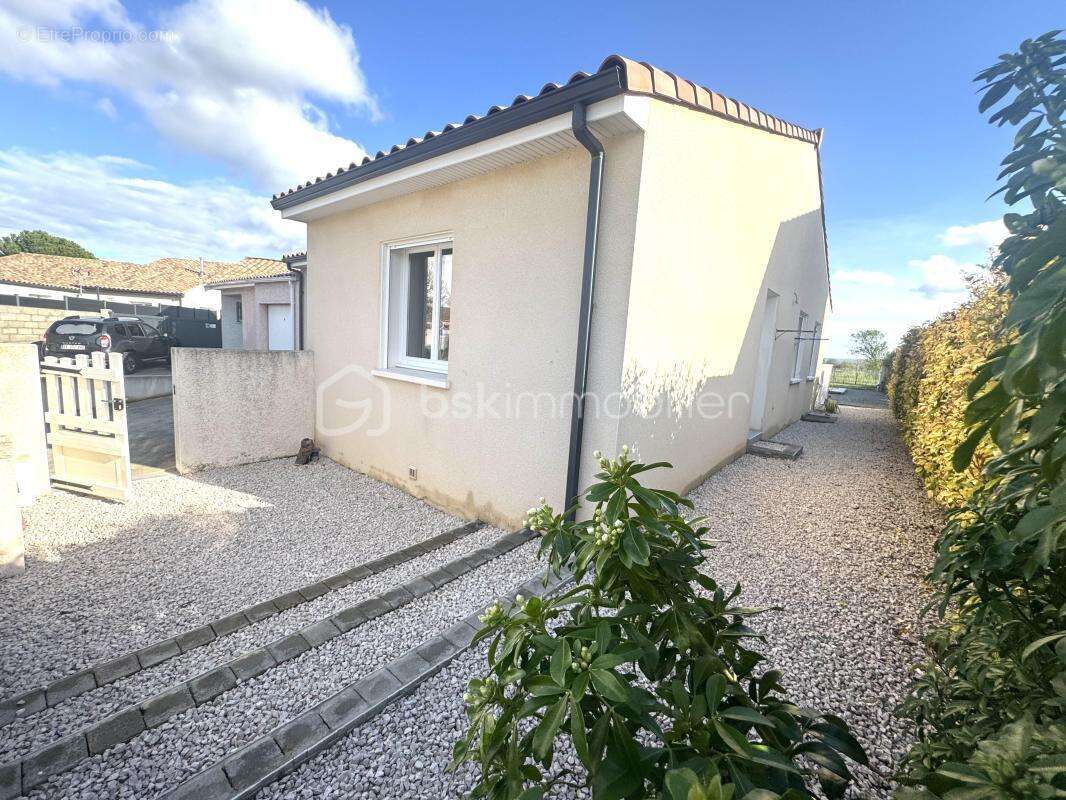 Maison à CAPESTANG