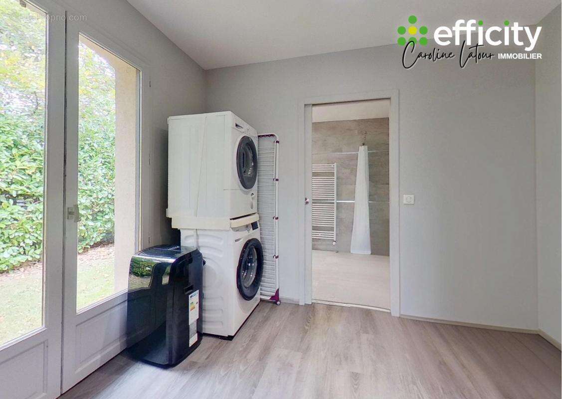 Maison à MONTROND-LES-BAINS