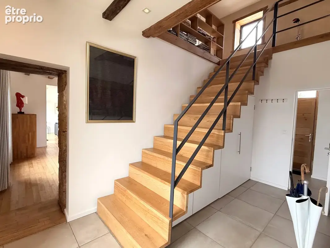 Exceptionnelle maison en pierre rénovée avec quatre chambres et piscine chauffée - photo 7