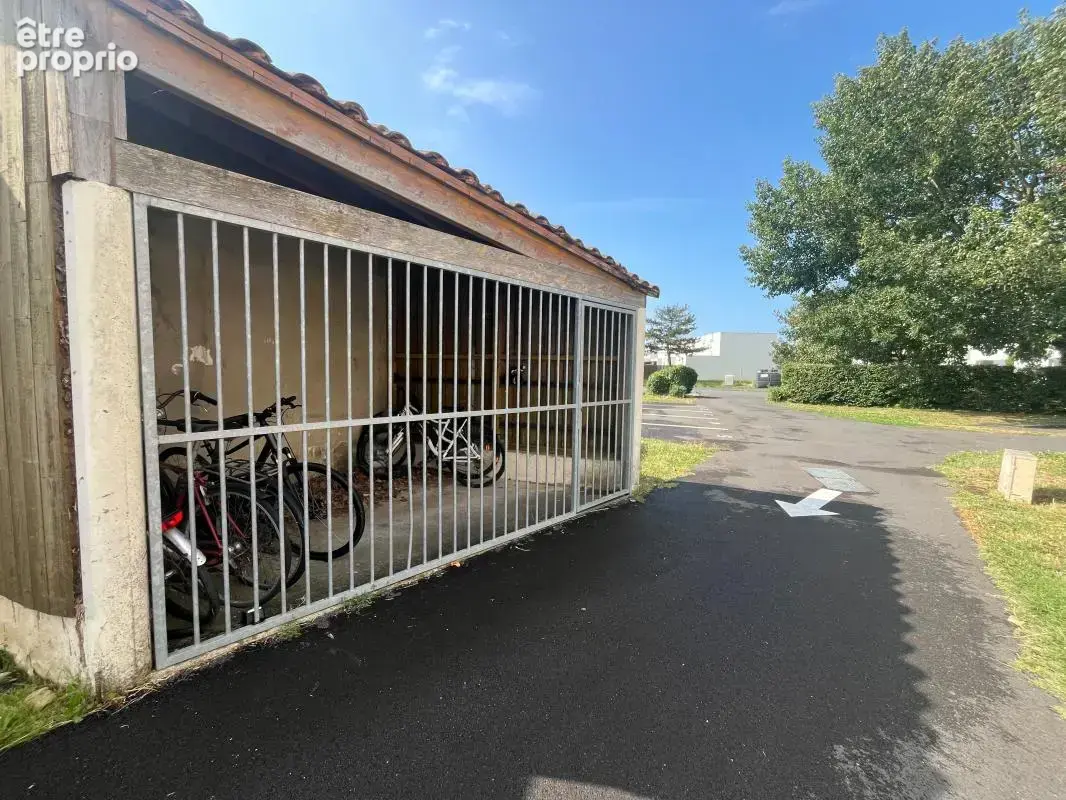 À Vendre – Studio avec balcon et stationnement – Tasdon, La Rochelle  - photo 6