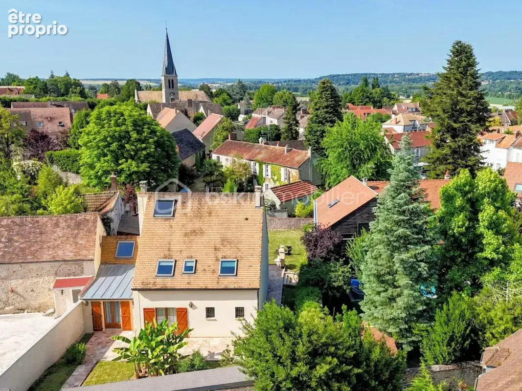 Maison à LE TREMBLAY-SUR-MAULDRE