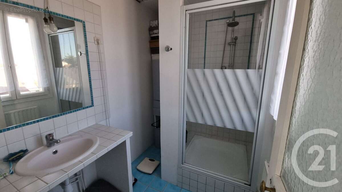 Maison à SAINT-MAUR-DES-FOSSES