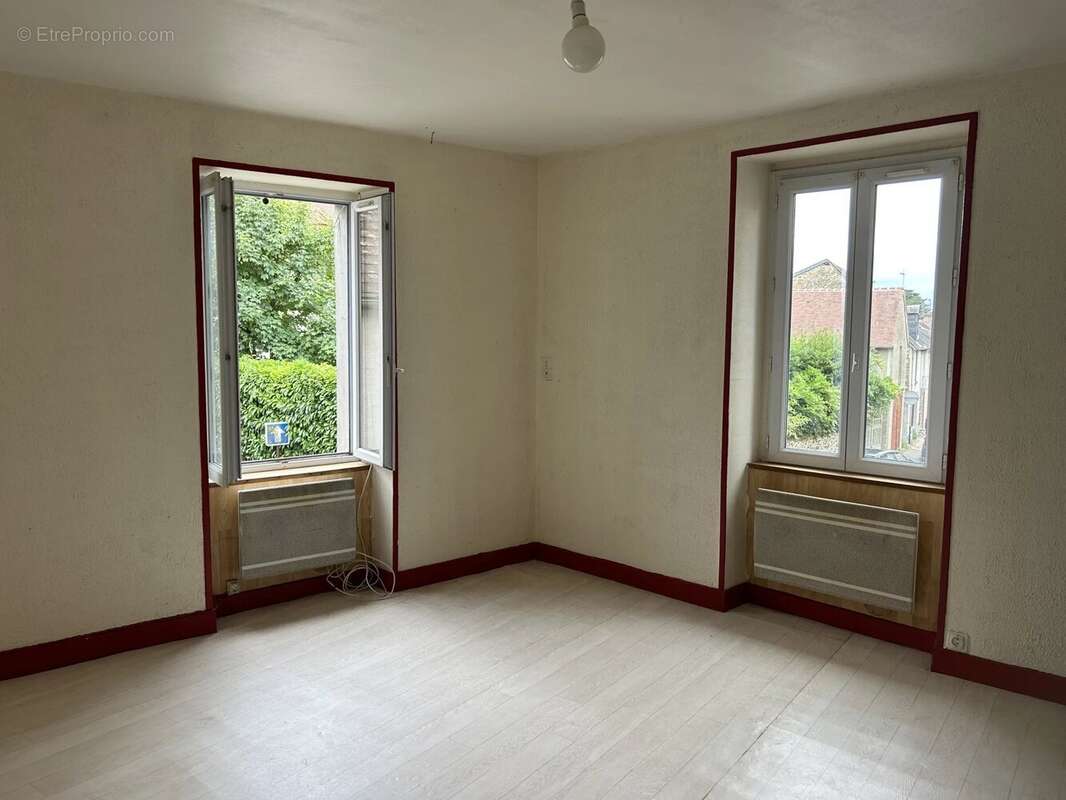 Maison de village avec 3 chambres - photo 5