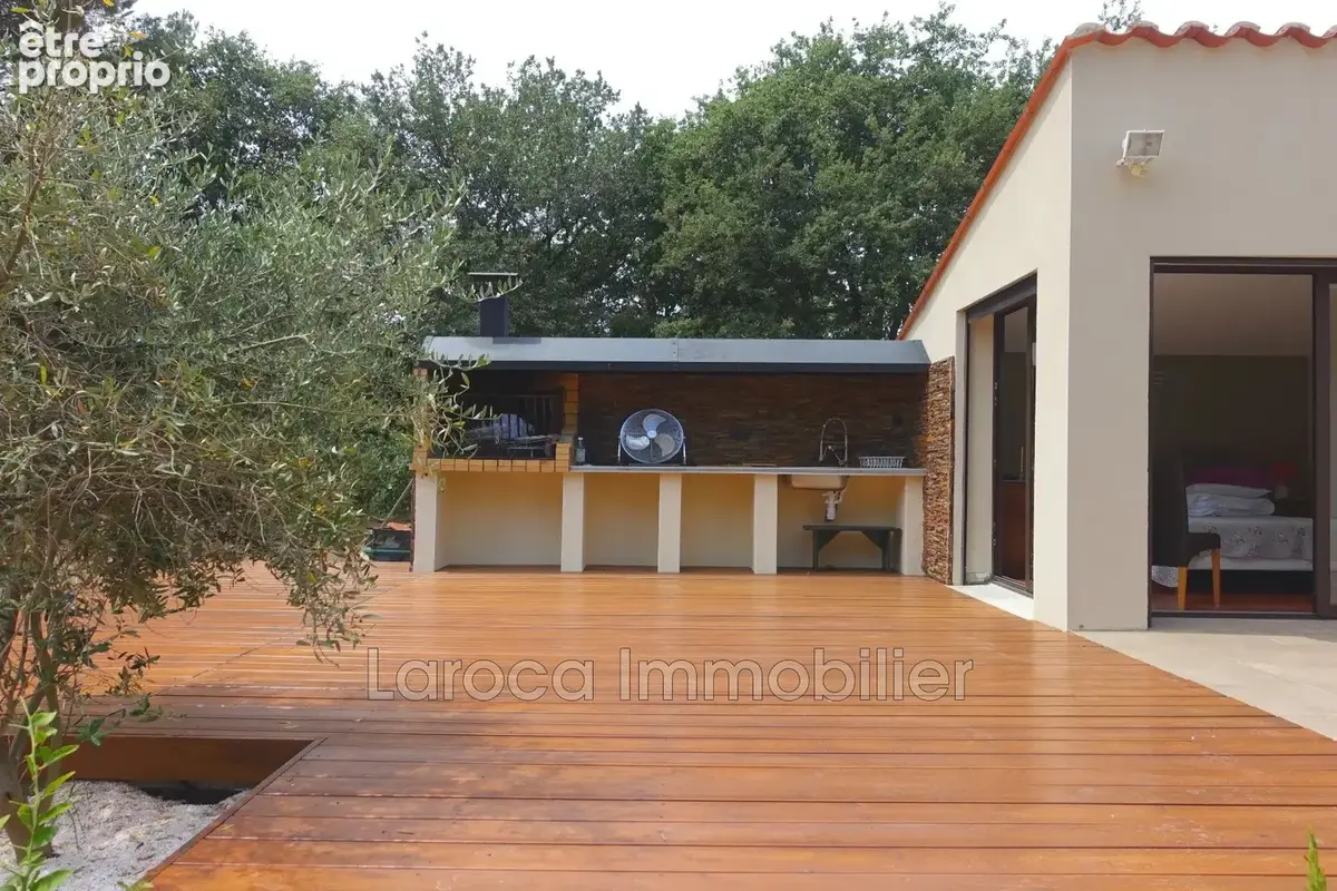 Maison 208 m² à Laroque-Des-Alberes  - photo 5