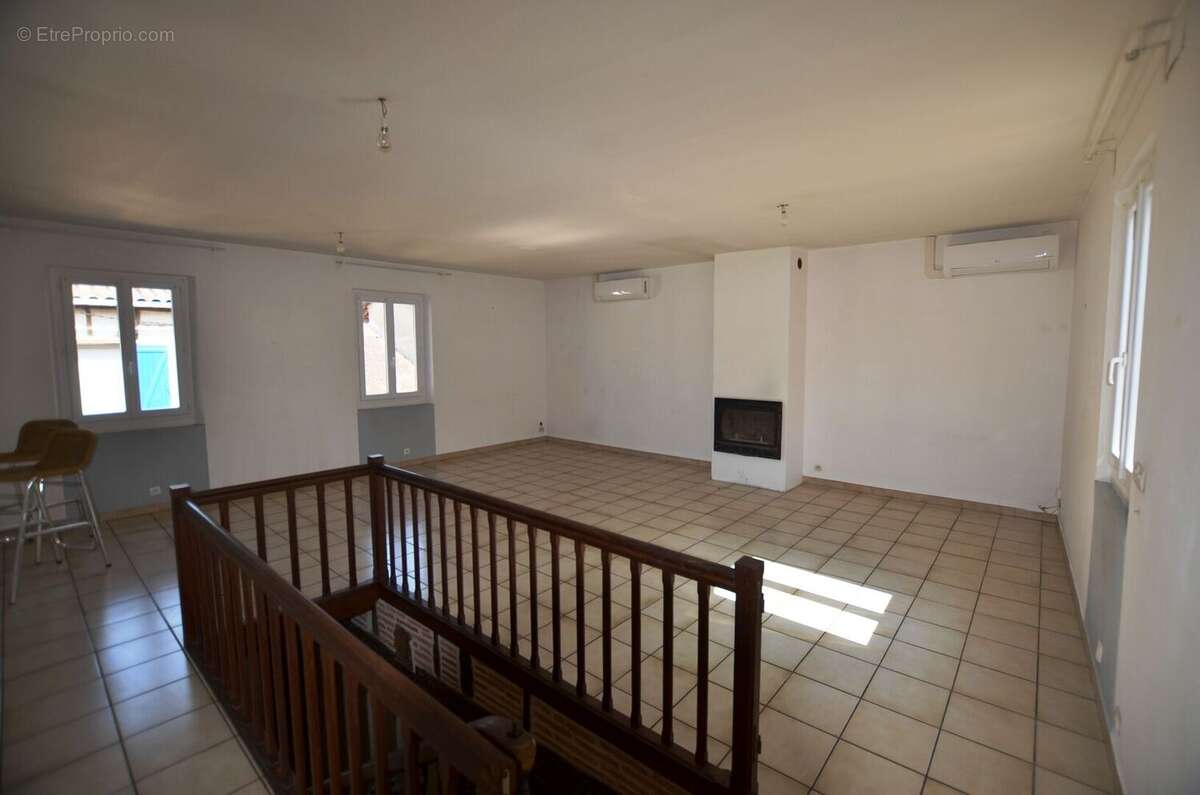 À vendre, Vic-Fezensac (Gers): charmante maison de ville 4 chambres, 2 au rdc, avec garage et cour, proche commodités - photo 7
