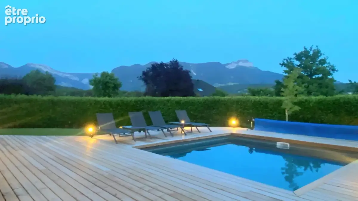 Maison T5 160 m2 d'exception  de 160 m2 avec piscine et terrain de 1 200 m2 - photo 6