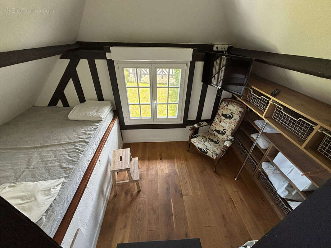 Maison à BASSENEVILLE